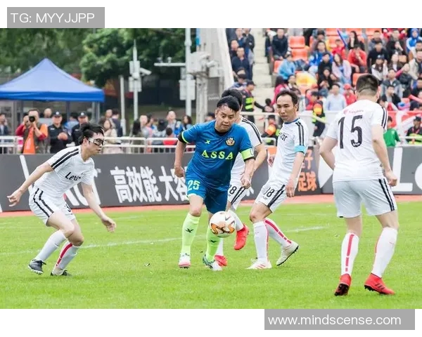 中国与日本足球对决比分分析及比赛精彩回顾 中国与日本足球对决比分分析及比赛精彩回顾