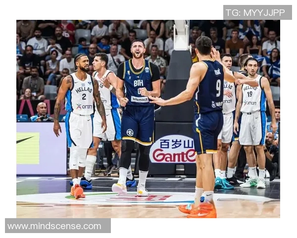 希腊男篮与冰岛男篮激战正酣谁能在比赛中笑到最后